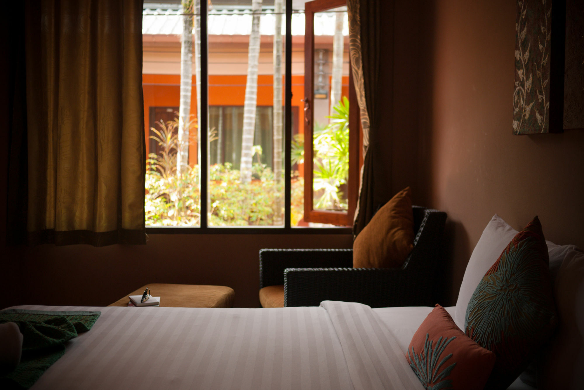 Siam Hotel 2*